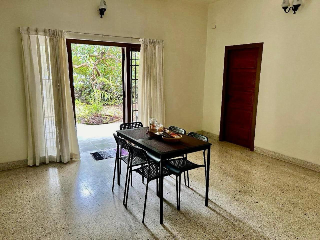 Mango Tree Villa Kochi Bagian luar foto