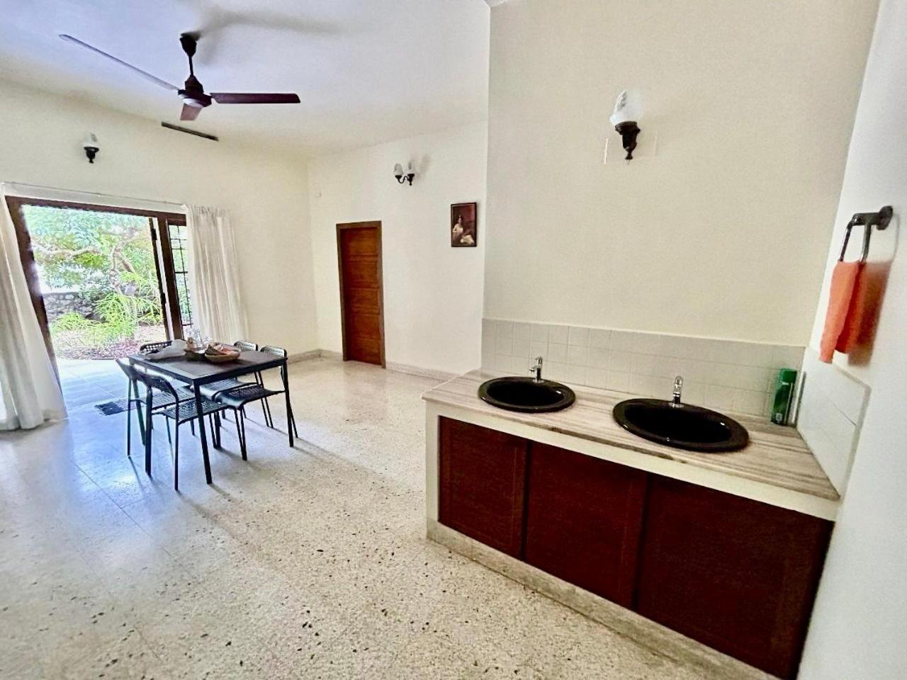 Mango Tree Villa Kochi Bagian luar foto